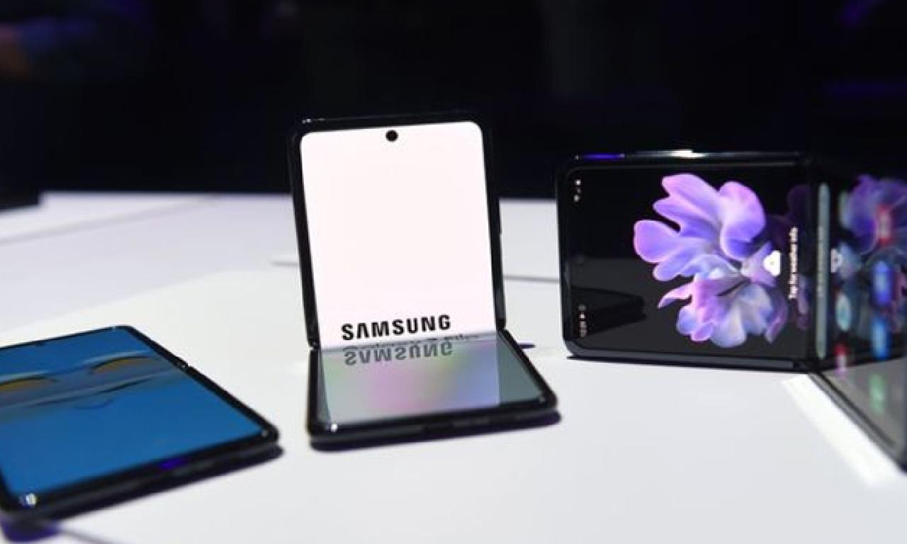 Samsung görülmemiş telefonları S20 dahi Galaxy Z Flip'i tanıttı 