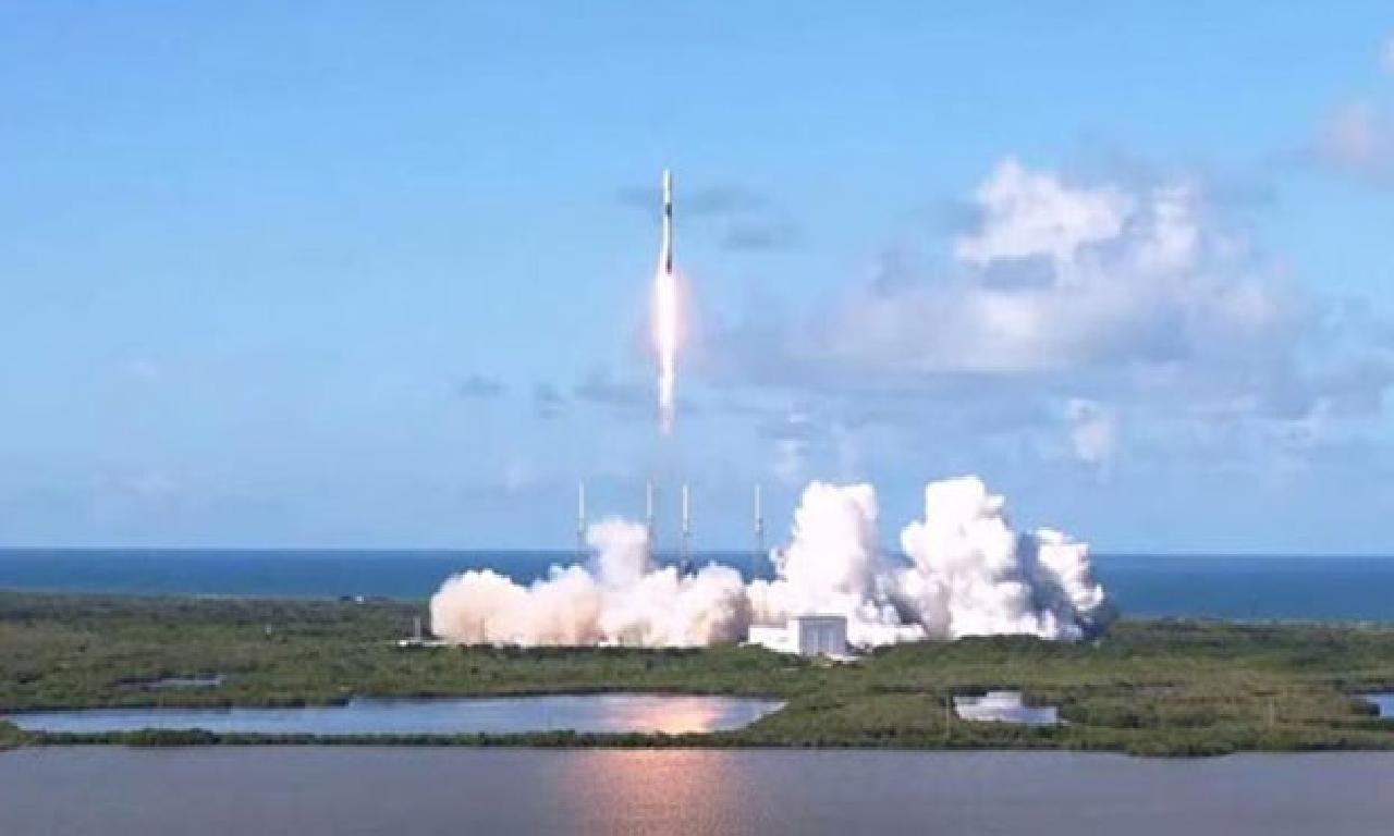 Spacex, Güney Kore'nin İlk Askeri İletişim Uydusunu Uzaya Fırlattı 