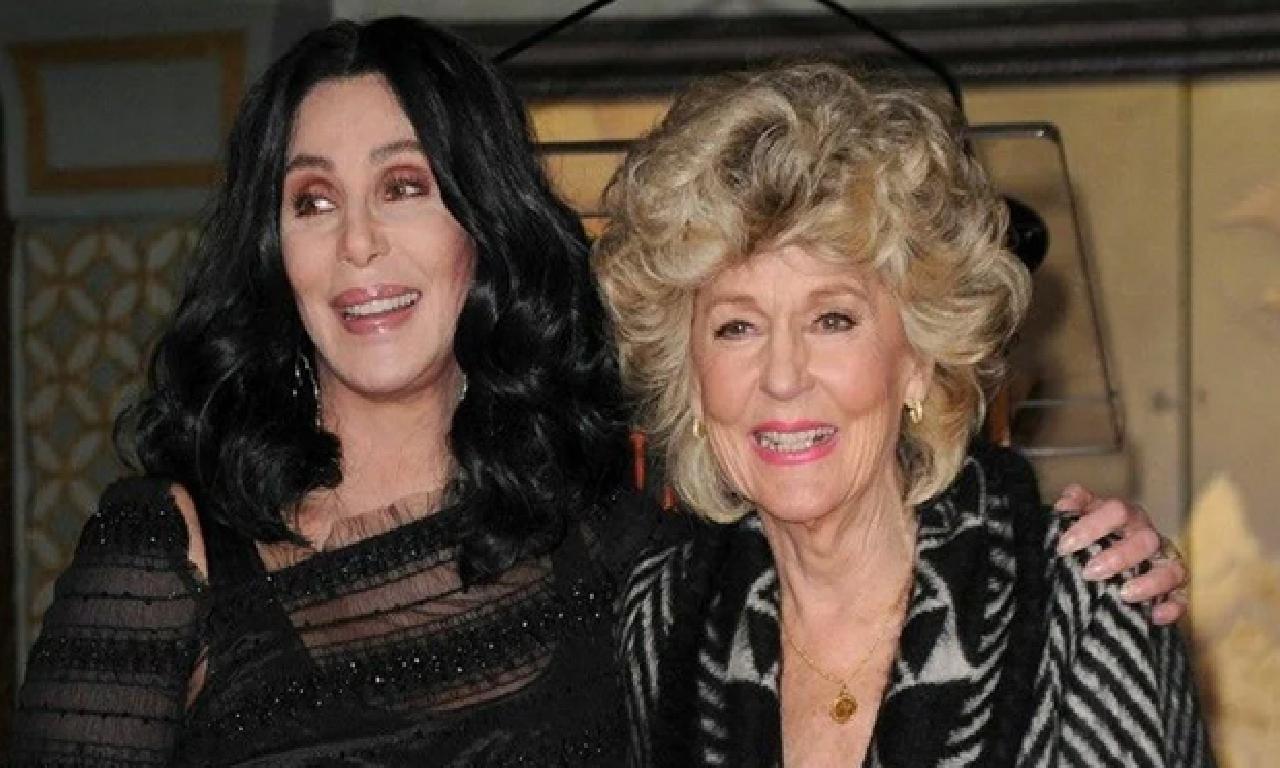 Ünlü şarkıcı Cher'in ana acısı 