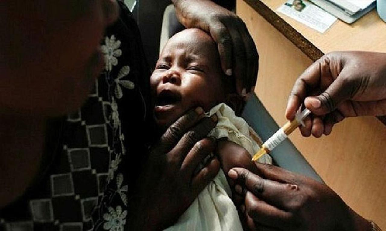 İlk sıtma aşıları 12 Afrika ülkesine gidecek 