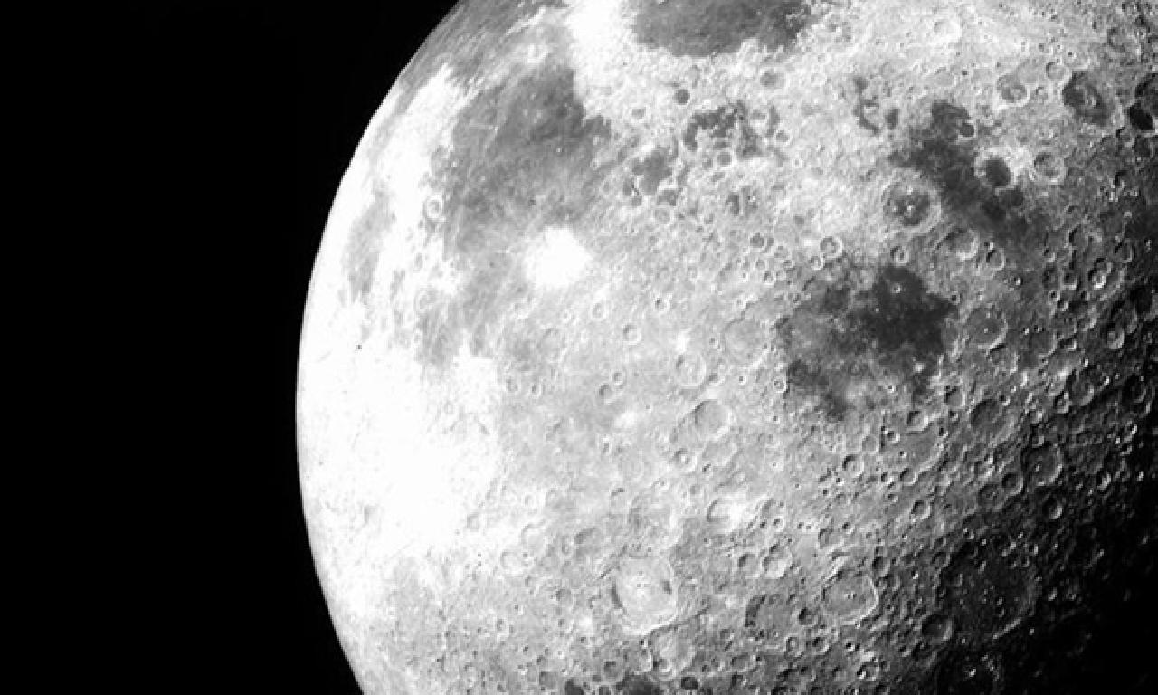 Ay'ın karanlık güney kutbundaki bilinmeyenleri keşfedecek misyonlar sürme ediyor 