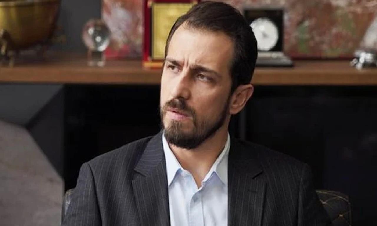 'Kızılcık Şerbeti'nden ayrılır ayrılmaz partnerini sildi!