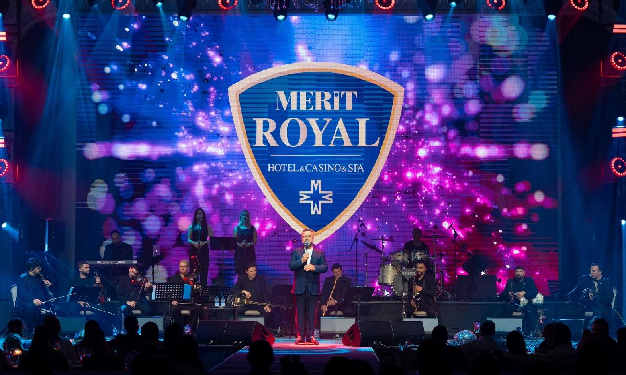 Bülent Serttaş'tan Merit Royal Diamond sahnesinde unutulmaz konser - back