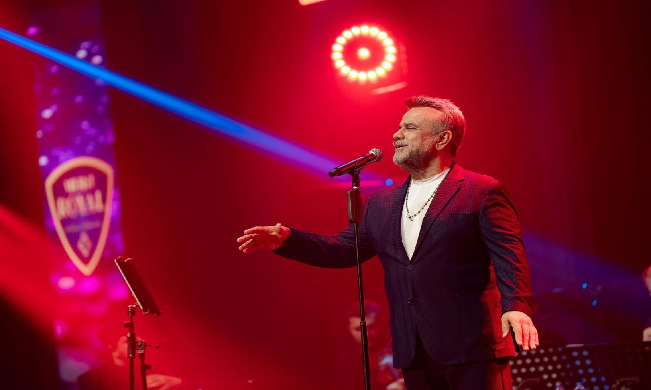 Bülent Serttaş'tan Merit Royal Diamond sahnesinde unutulmaz konser - back