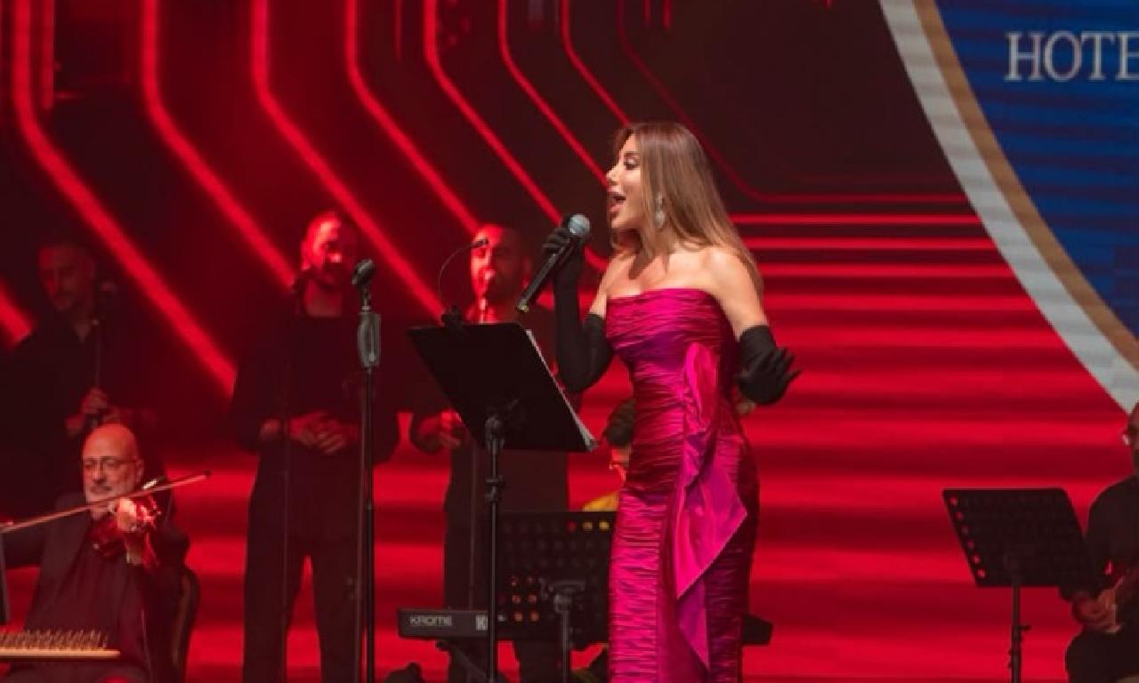 NAJWA KARAM, MERİT ROYAL DIAMOND’DA GÖZ KAMAŞTIRDI - back