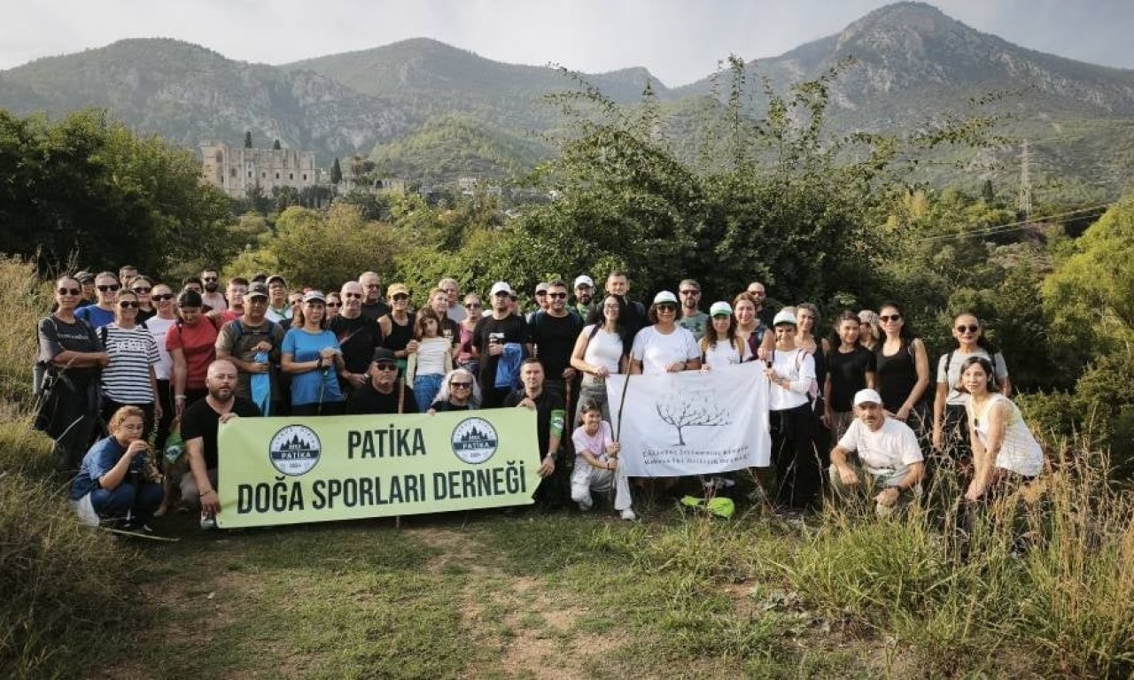 Bellapais'te doğa ve kültür yürüyüşü düzenlendi